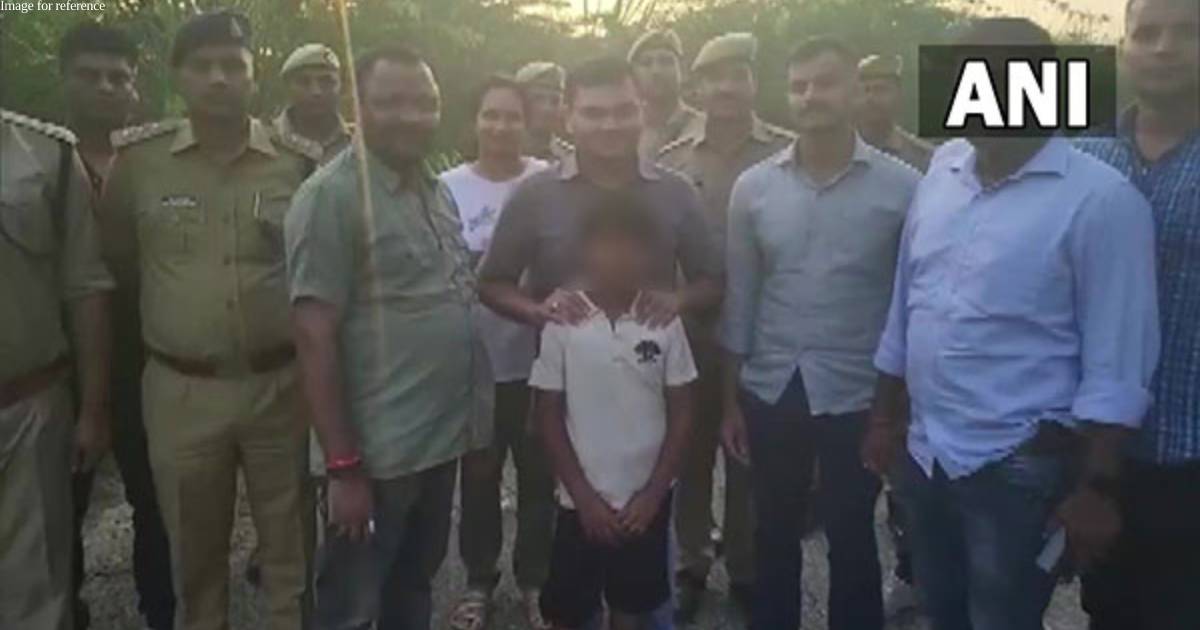 Noida cops rescue abducted boy after gun battle